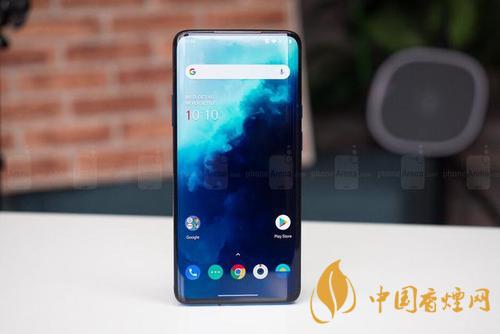 OnePlus8Pro和iPhone11對比測評-哪款更好？