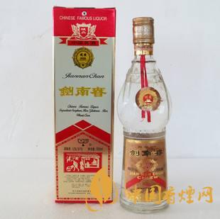 劍南春老酒陳窖價格介紹 劍南春老酒產(chǎn)品介紹