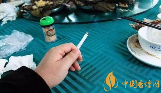 飯后抽煙危害更大嗎，飯后抽煙為什么舒服